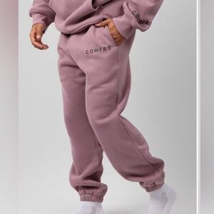 COMFRT Orchid Women's Joggers Size Small NWT (sold out size)